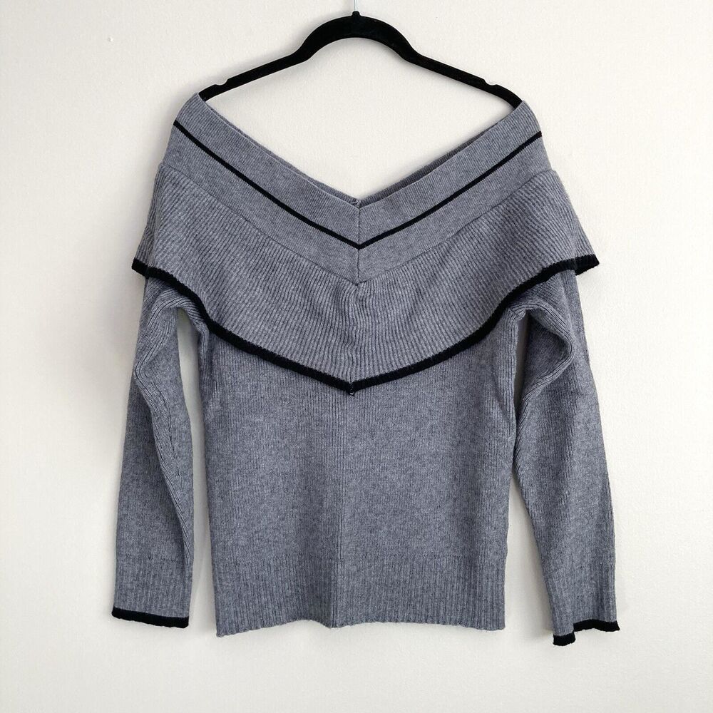 THML Anthropologie Ruffle Detail Off Shoulder Sweater Gray Size Medium Cute - Picture 1 of 8